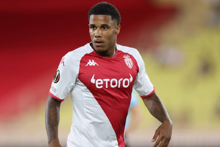 Sénégal : Blessé au genou, Ismail Jakobs sera opéré !